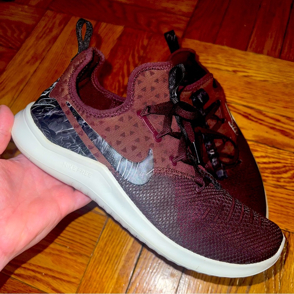 Nike Women Free TR 8 Print Training Shoes Burgundy ah0709-600